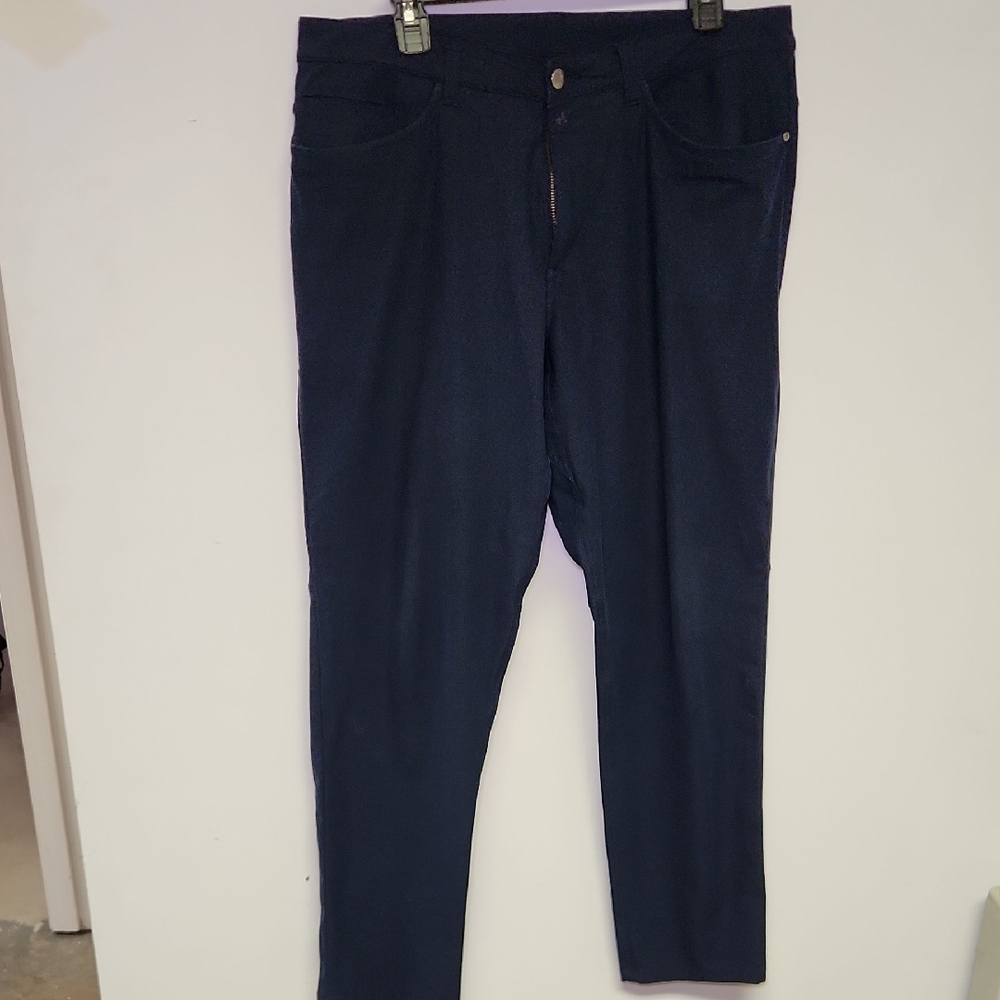 Lululemon Men’s Commission Pants Classic Fit – Navy Blue, Size 36x30 (Warpstreme